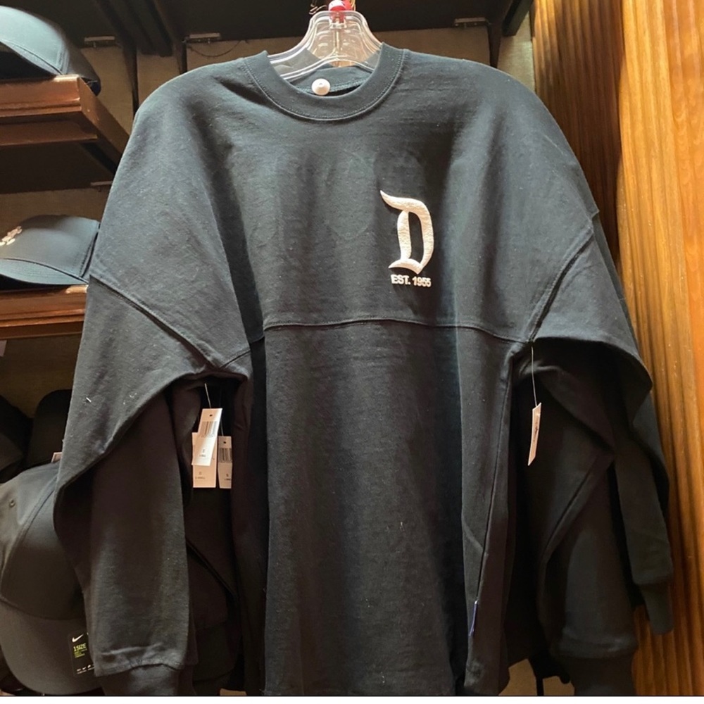 Brand New! Disneyland BLACK Spirit Jersey. NWT. Firm price
